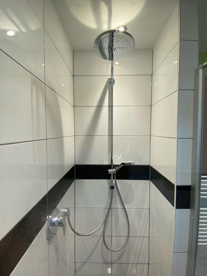 Alblounge Vip Appartement Neuffen المظهر الخارجي الصورة